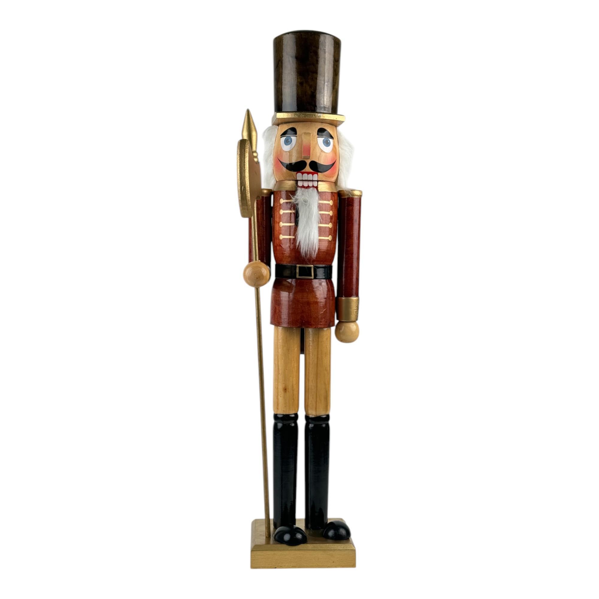 61cm WOODED NUTCRACKER - 200-4100352