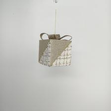 GIFTBOX ORNAMENT - 130-7000804