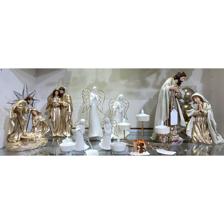 POLY HOLY FAMILY W/LIGHT (USE2 PCS 1.5V "AA" BATTERY NOT IN - 201-4700089