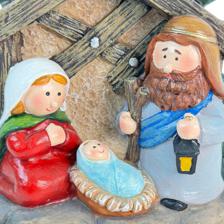 POLY HOLY FAMILY DCOR - 201-8300015