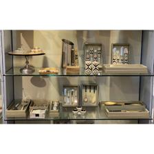 S/2 SALT & PAPPER SET RESIN &WOOD - 429-6000077