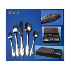 72PC FLATWARE BLACK CASE-18/0 - 490-84166
