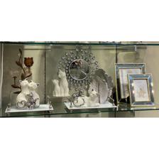 PHOTO FRAME outer size: 19.3(l)*24.4(h)*1.9(thickness)cm
inn - 567-60043