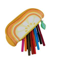 ESTOJO DE LÁPIS COM 1 COMPARTIMENTO 2 DESENHOS VARIADOS 21X5,5X6cm 21X5,5X6cm - 780-7514698