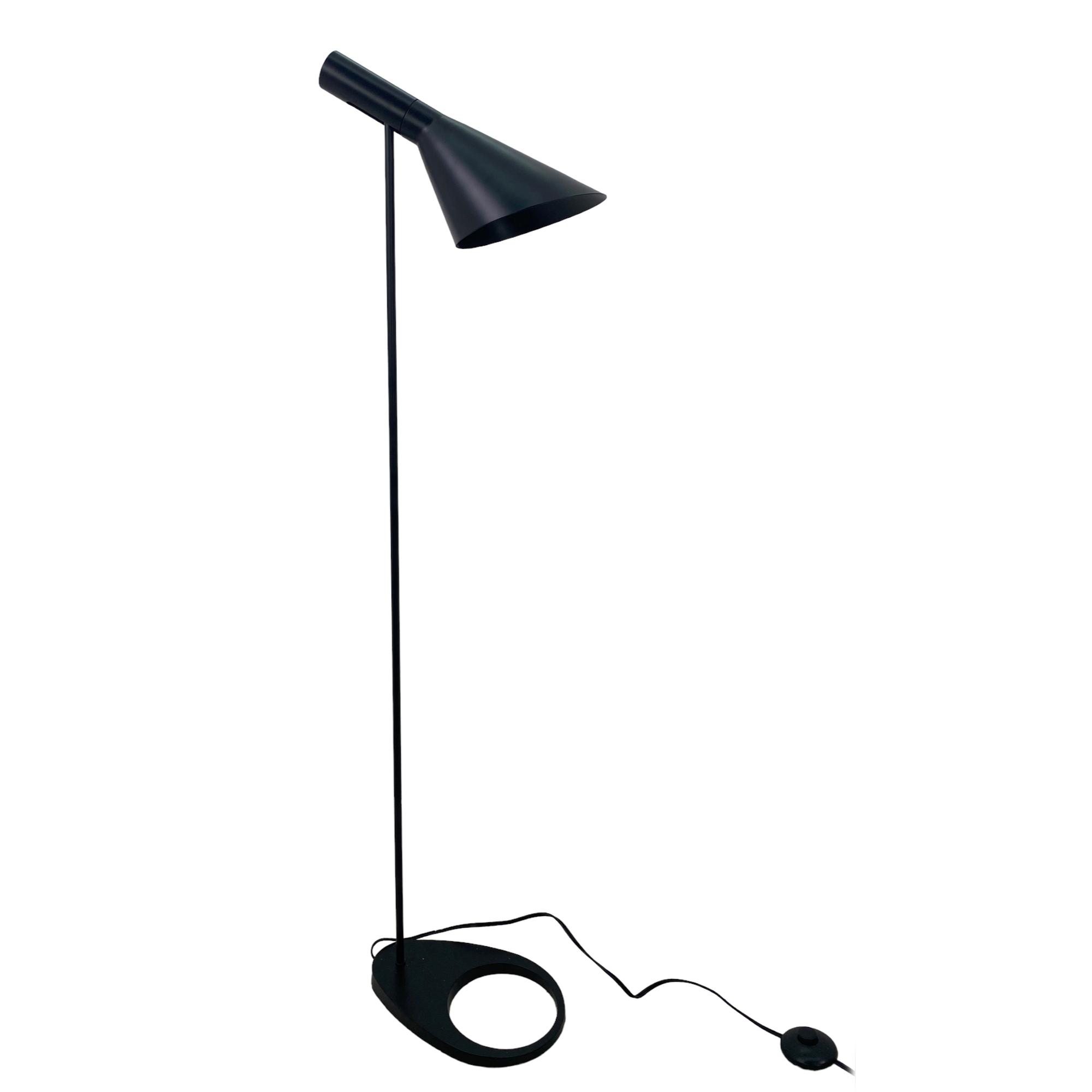 Iron in powder coated Bulb type: E27 - 541-670008/1