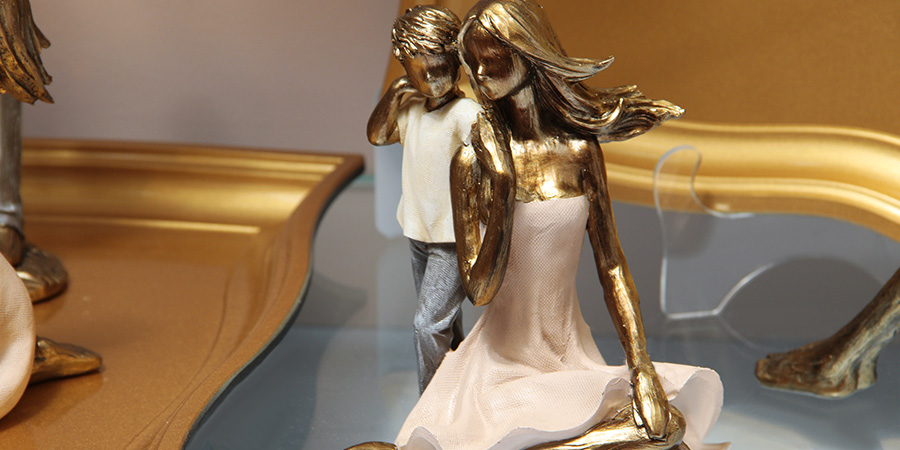 10 tipos de figuras decorativas de personas que debe llevar a sus tiendas